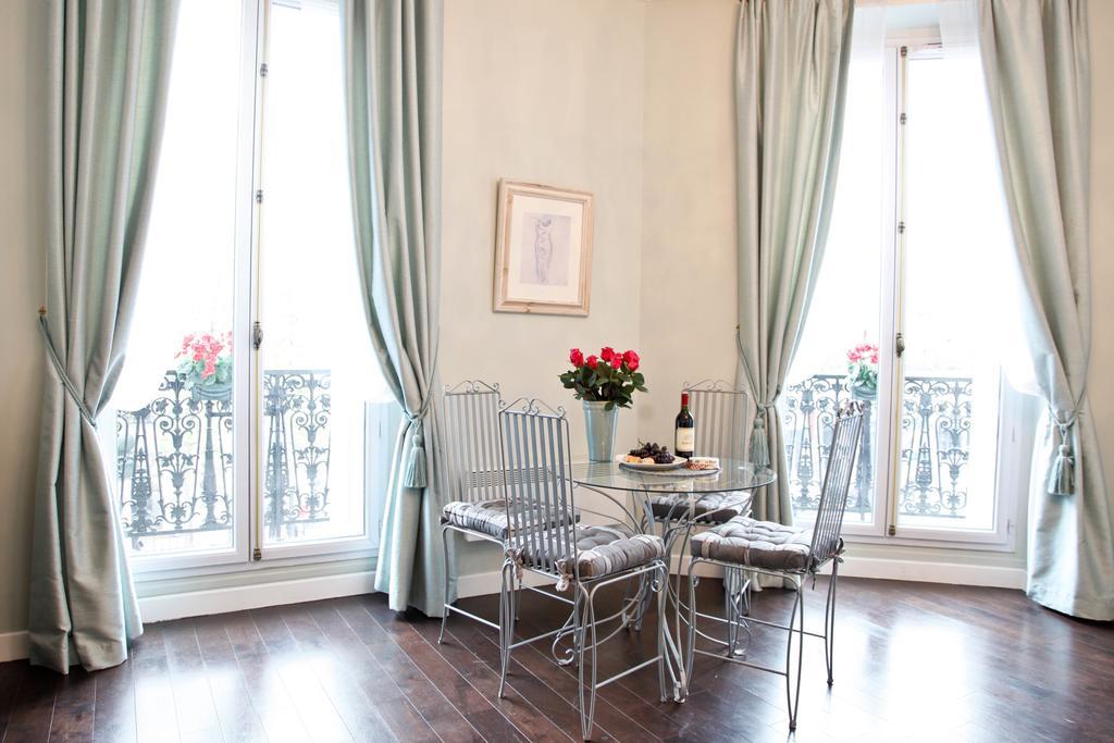 La Charme Du Marais Appartamento Parigi