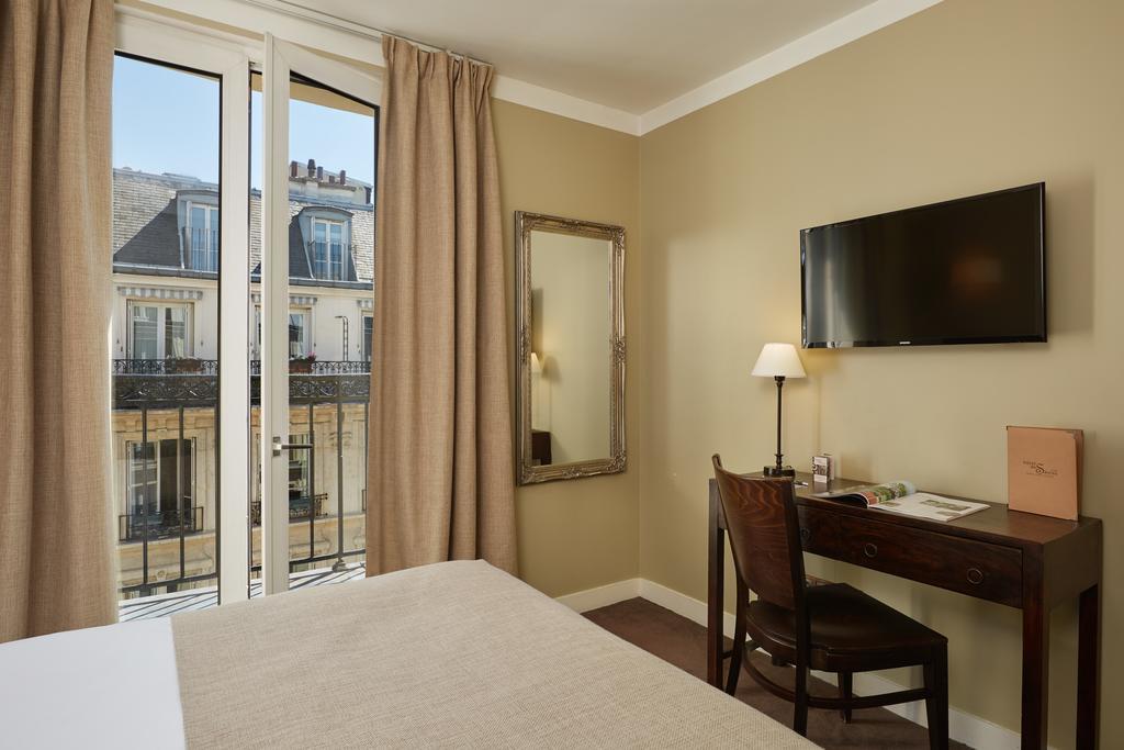 Hotel De Sèvres 3*