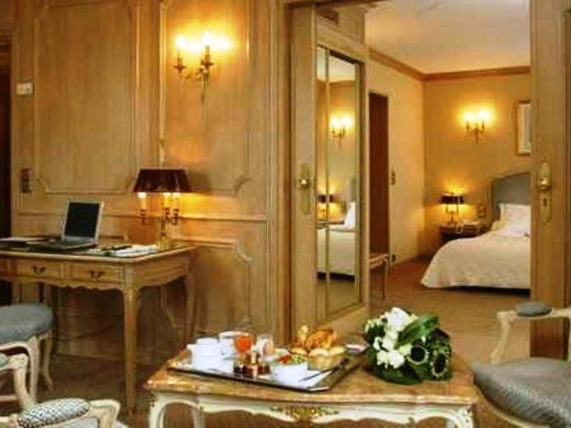 Splendid Etoile 4* Parigi