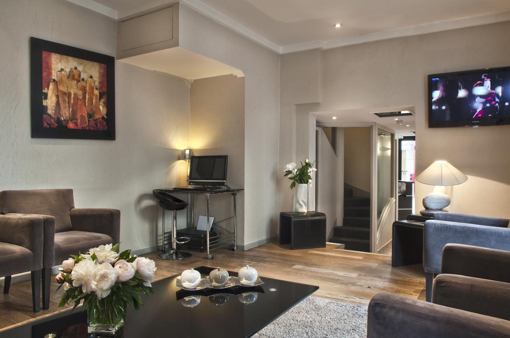 Hotel Les Hauts De Passy - Trocadero Eiffel 3*