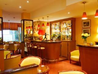 Foch Hotel