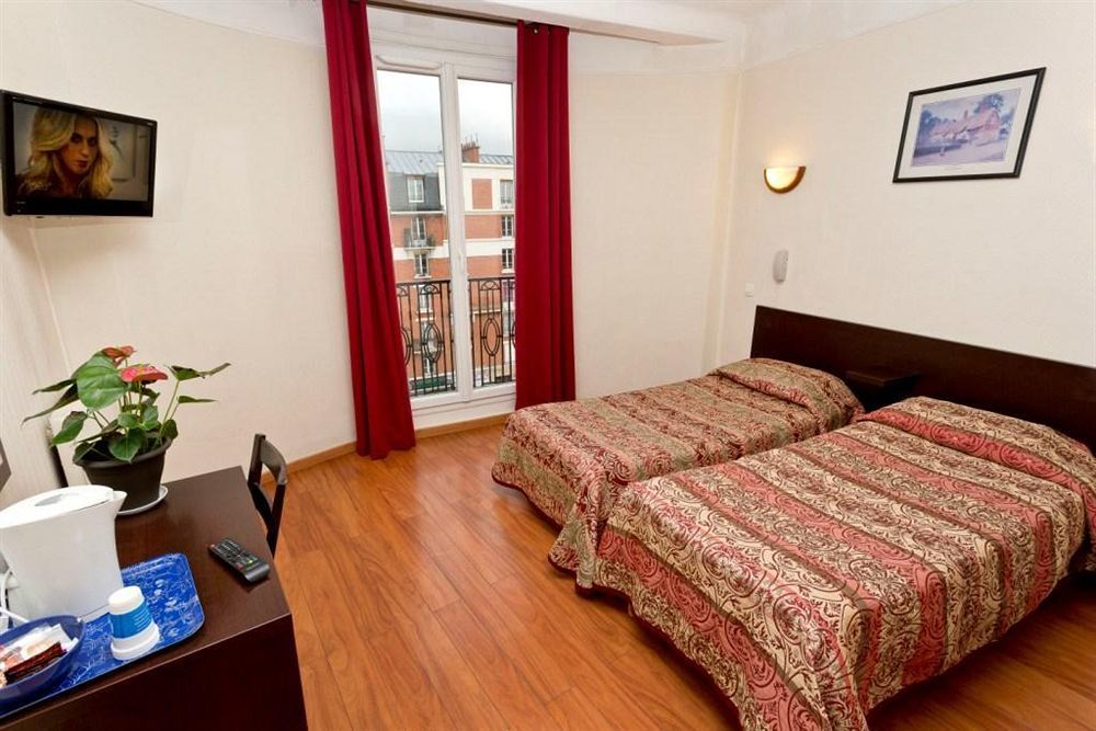 Hotel Hipotel Printania Maraichers 2*
