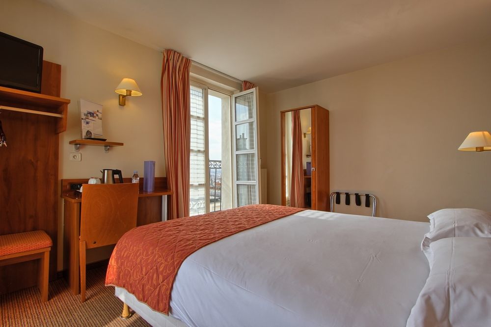 Timhotel Montmartre Parigi