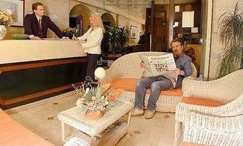 De L'alma By Malone Hotel 3*