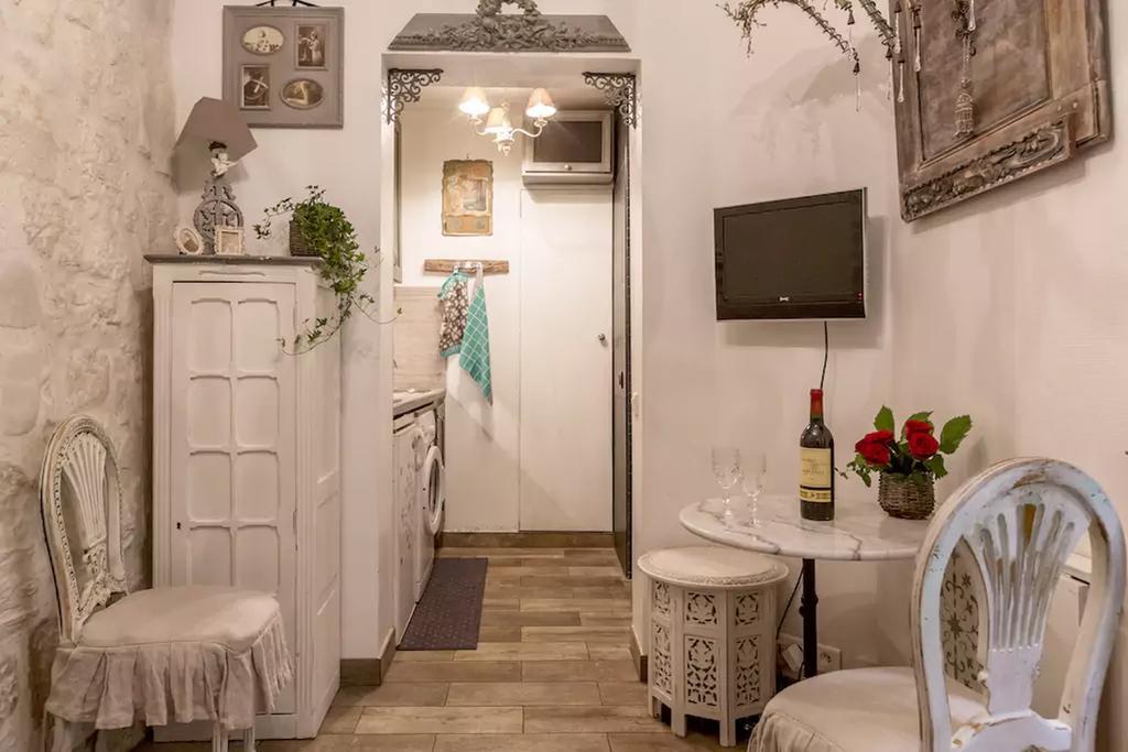 Studio Greneta * Paris