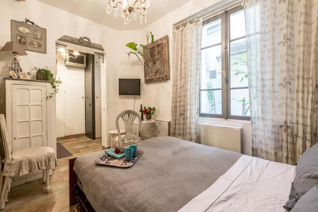 Studio Greneta * Paris