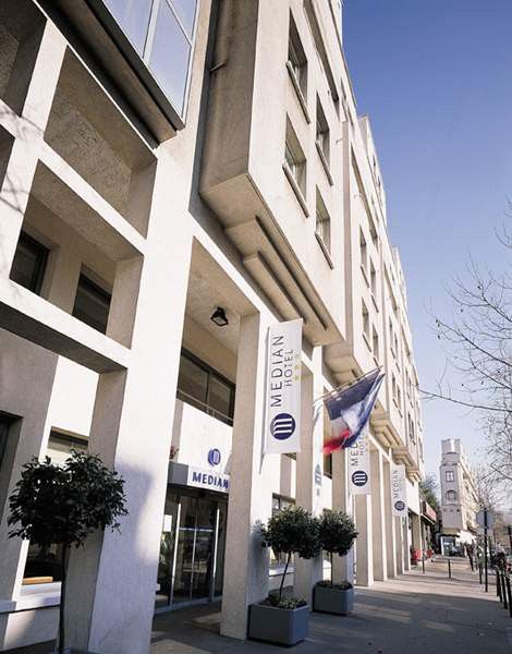 Median Porte De Versailles Parigi