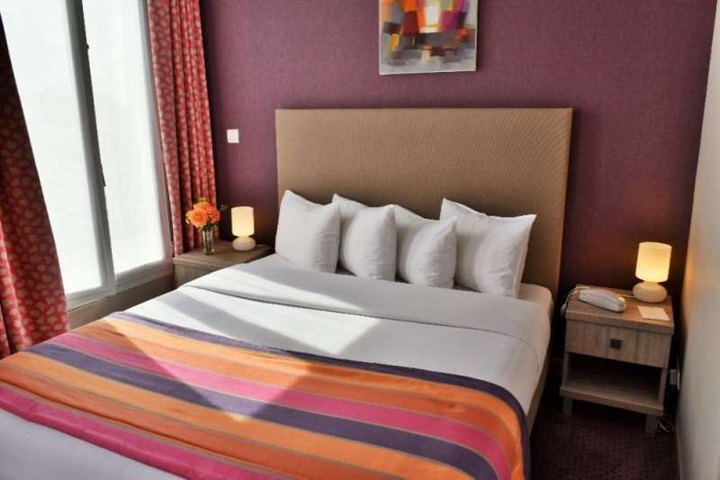 29 Lepic Hotel