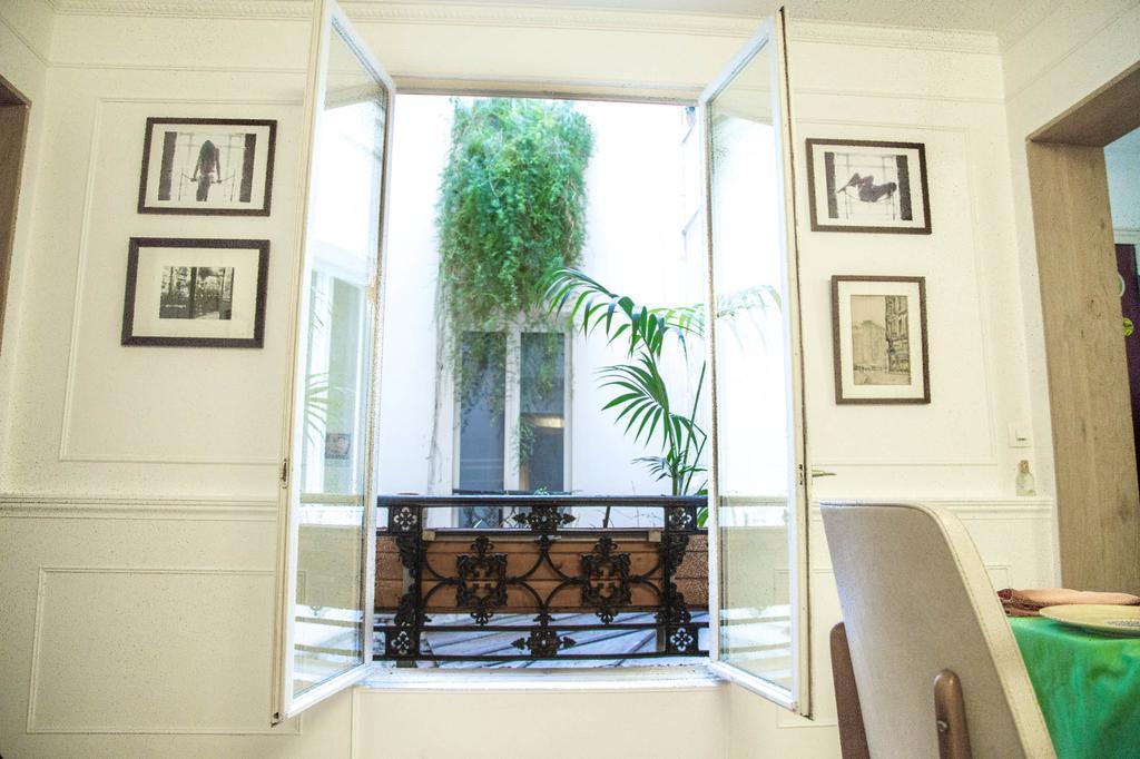 Private In A Parisian Homestay! - Close To It All! Alloggio in famiglia *