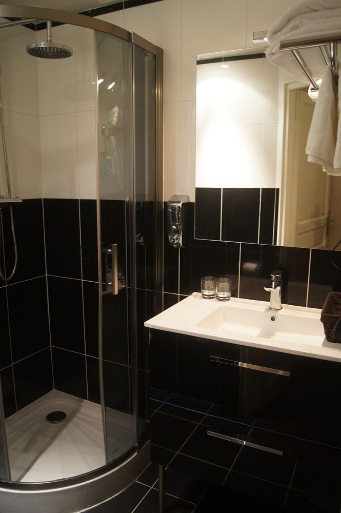 Regina Montmartre Hotel