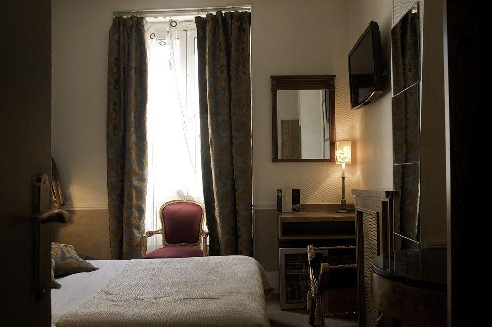 Petit Saint-honore Hotel 2*