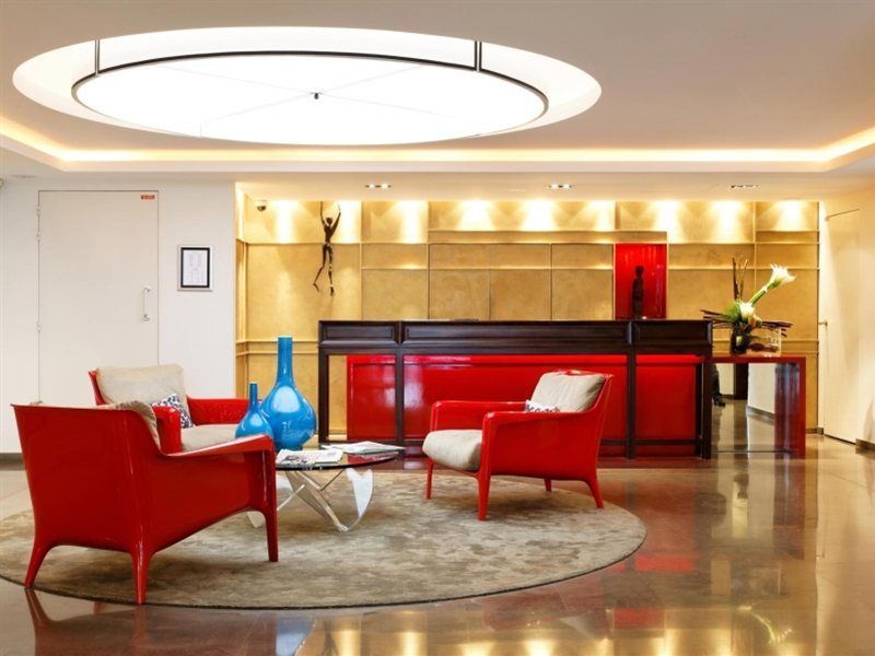 Hotel Nh Champs-elysees Parigi