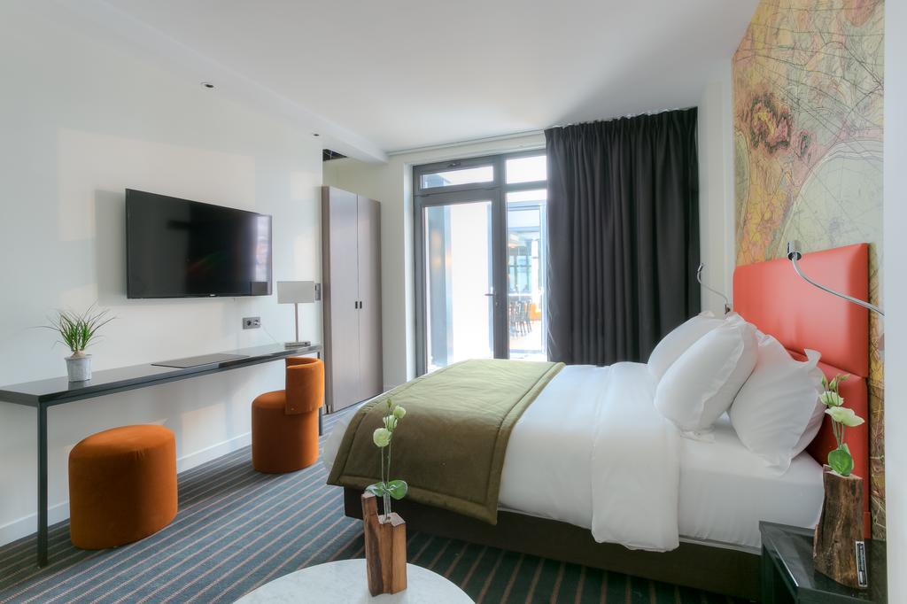 Scarlett Hotel 3*
