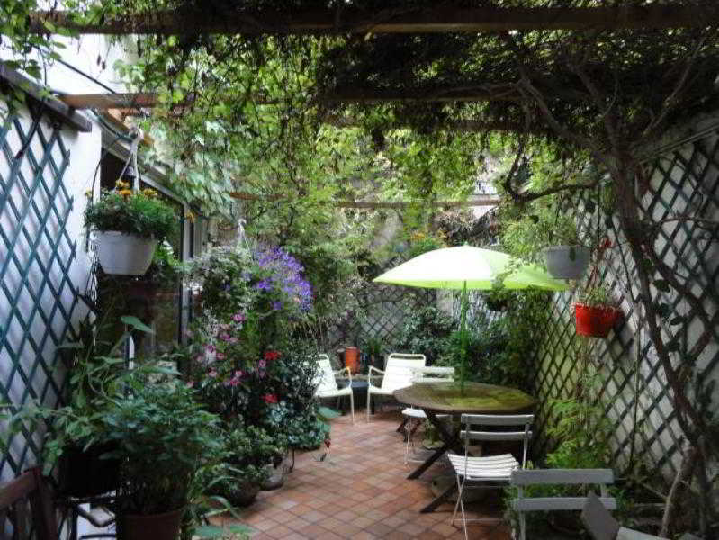 Henriette Hotel 3*