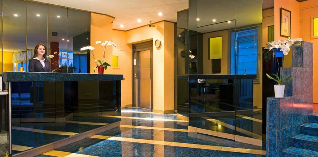 Hotel Armstrong