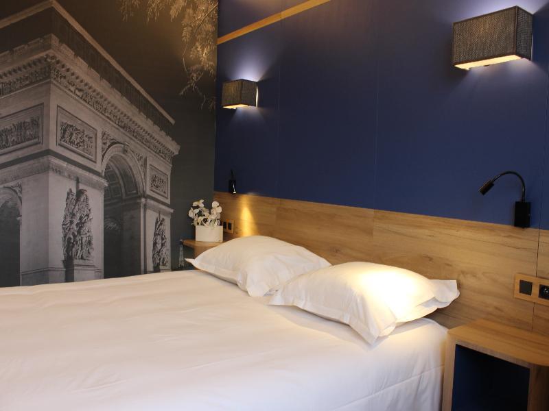 Hotel Median Congres 3*