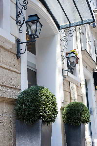 Arc Elysées 3*