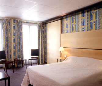 Bonsoir Madame Hotel Paris