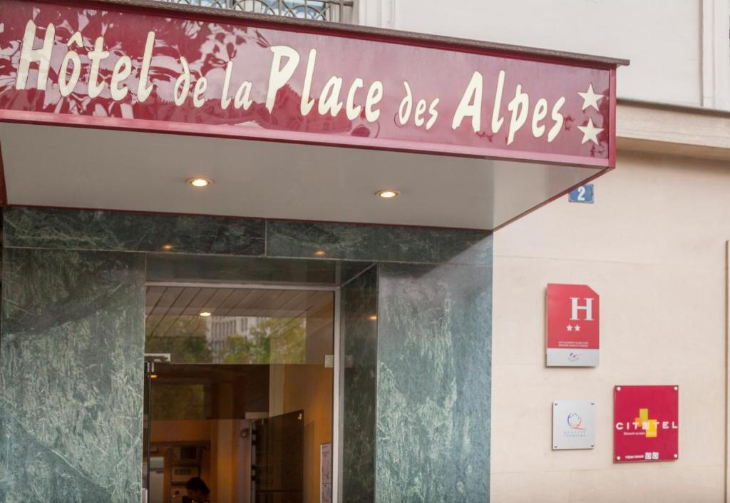 De La Place Des Alpes Hotel