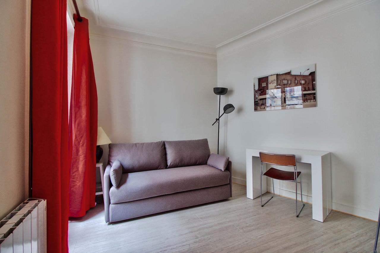 Ruhmkorff Apartment
