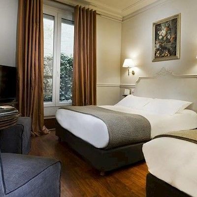 Hotel De La Porte Dorée