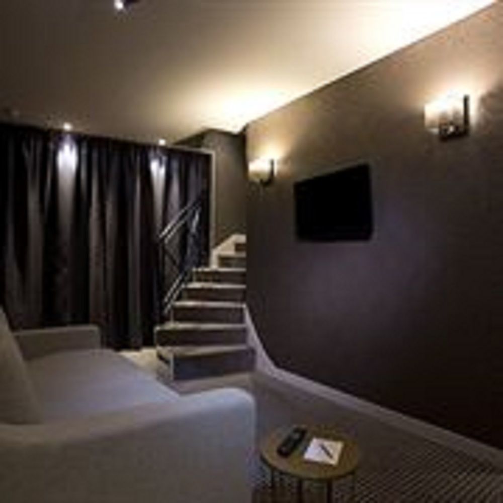 Atmospheres 4* Paris