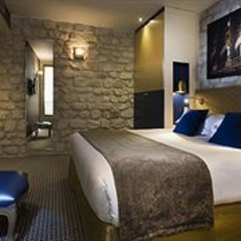 Atmospheres Hotel