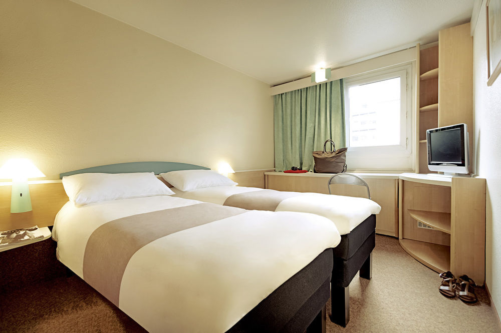 Ibis Canal Saint Martin Parigi