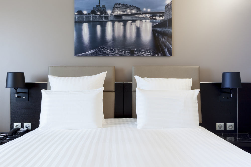Hotel Ac Porte Maillot By Marriott