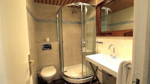 Hotel De Venise 2*