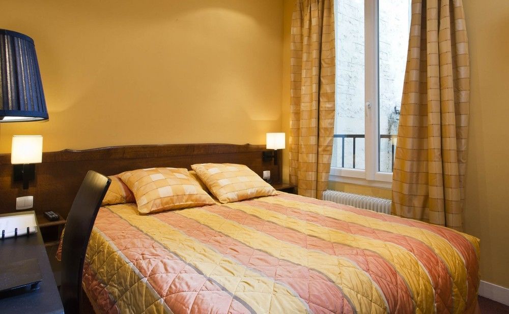 Korner Montmartre Hotel