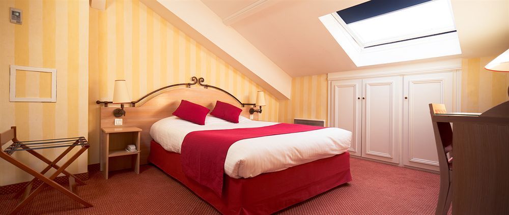 Delambre Hotel