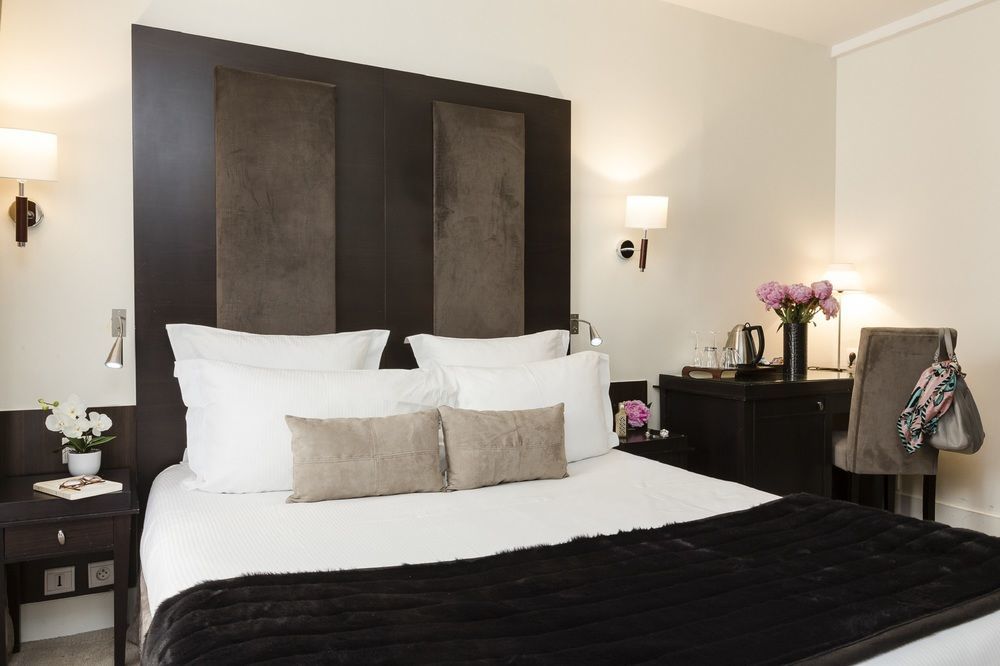 Hotel Elysées Bassano Parigi