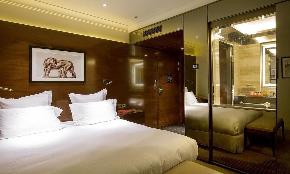 Hotel Montaigne Parigi