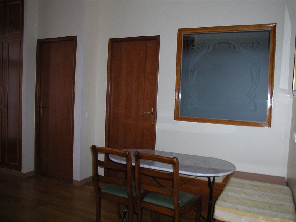 Arc De Triomphe Apartment Paris
