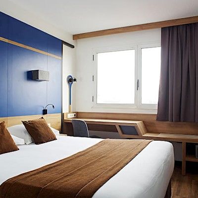 Hotel Median Congres 3*