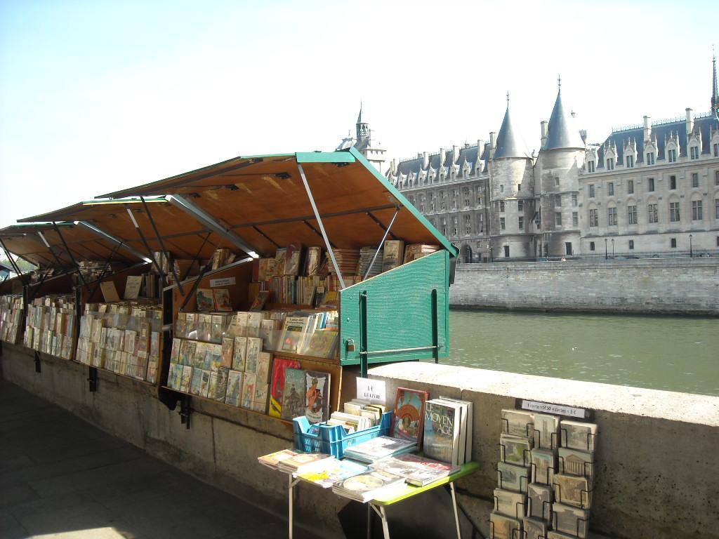 Apartment Le Voyage En Isle Paris