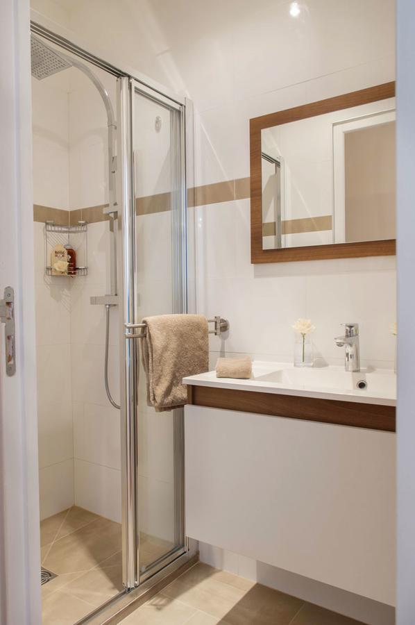 Le Voyage En Isle Apartment