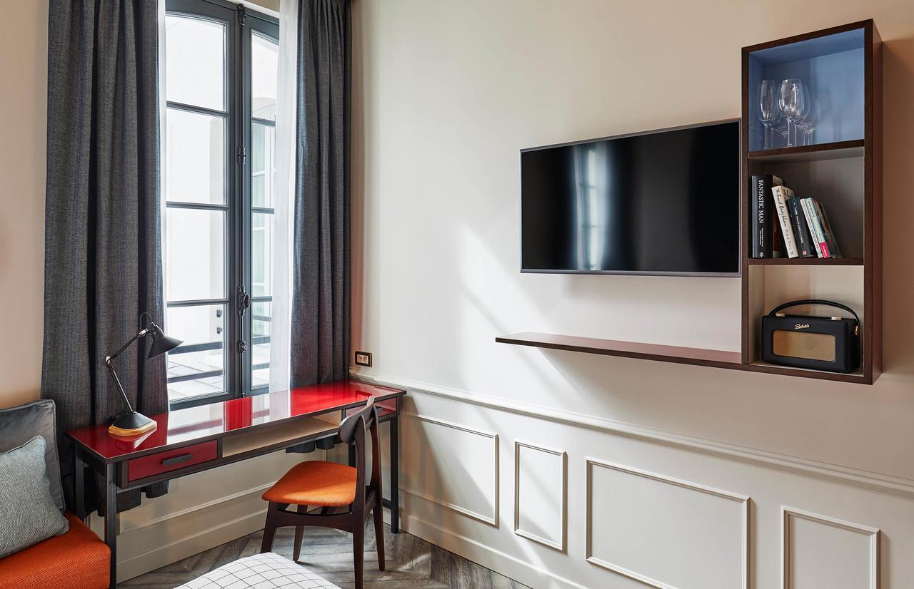 The Hoxton, Hotel