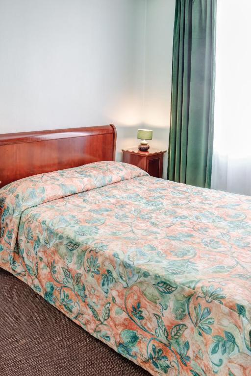 Caravelle Hotel 3*