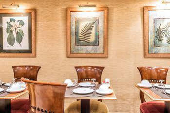 Montparnasse Hotel 4*