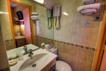 Hotel Des Trois Gares 3*