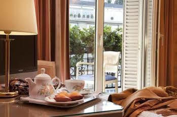 Hotel Cécilia 3*