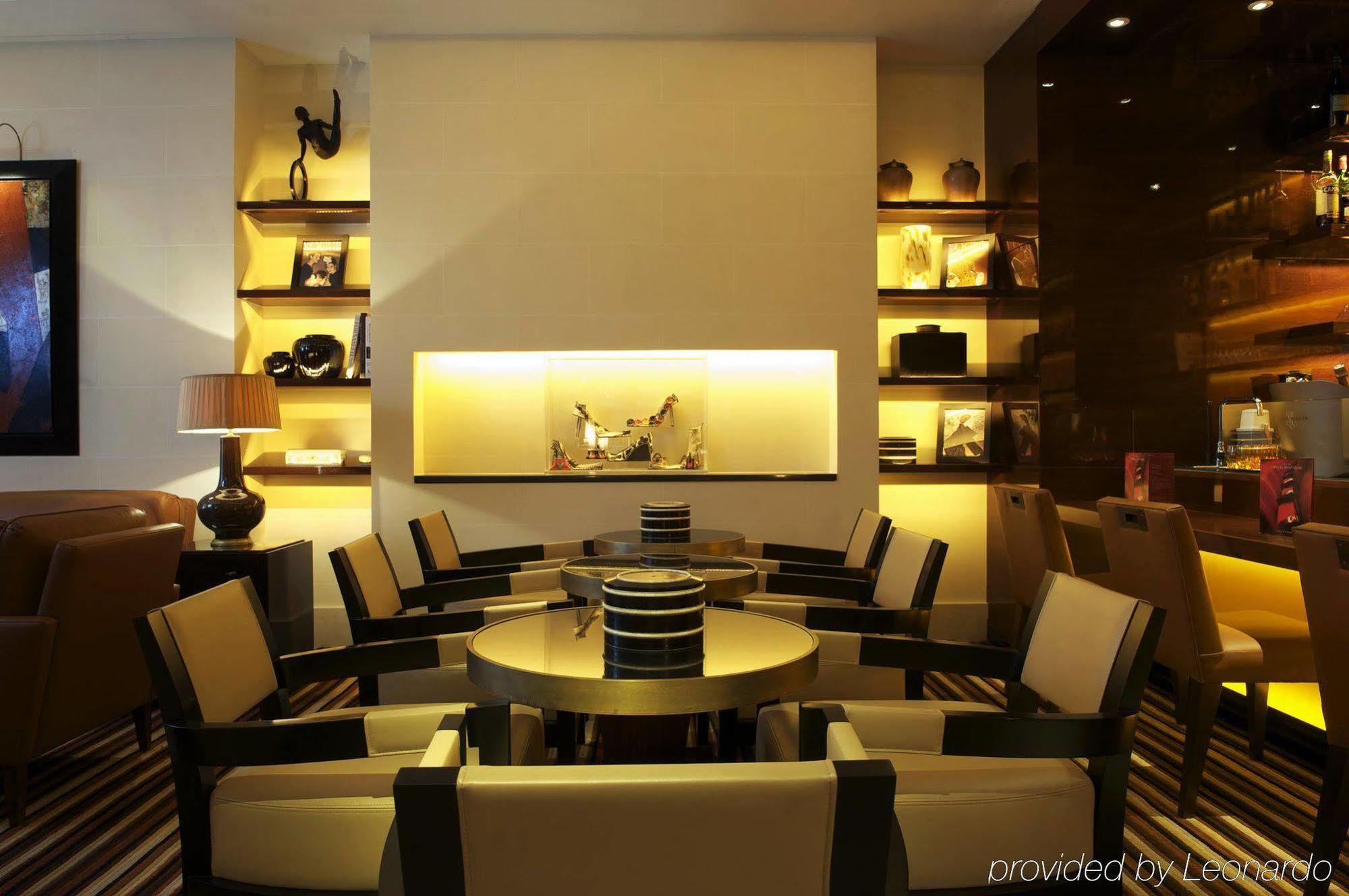 Hotel Montaigne 5*