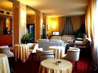 De La Place Des Alpes Hotel Parigi