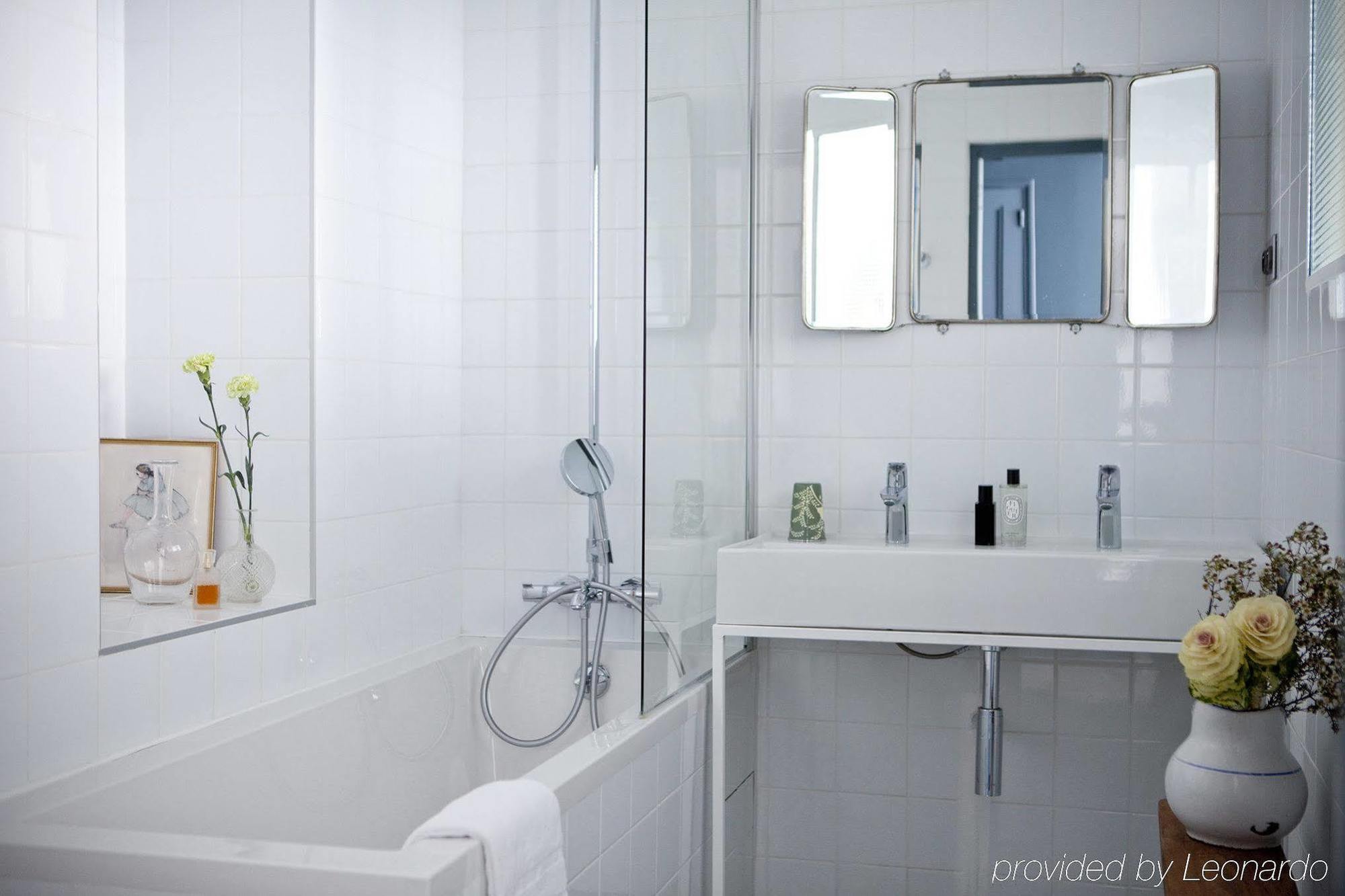 Henriette Hotel Parigi