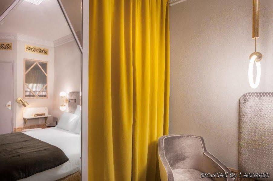 Hotel Handsome