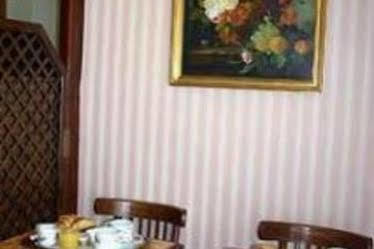 Hotel De La Vallee *