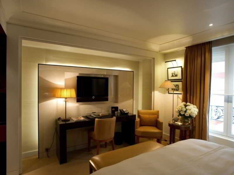 Hotel Montaigne Parigi
