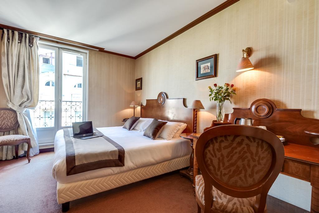Montparnasse Hotel 4*
